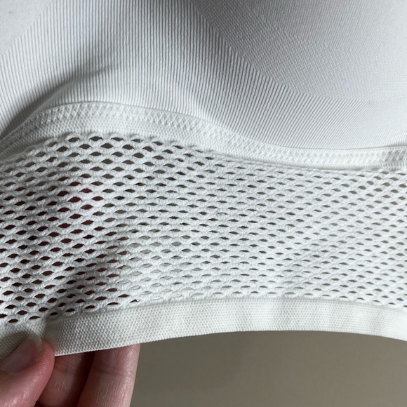 Pink by Victoria’s Secret white wireless bralette XS - Picture 4 of 11